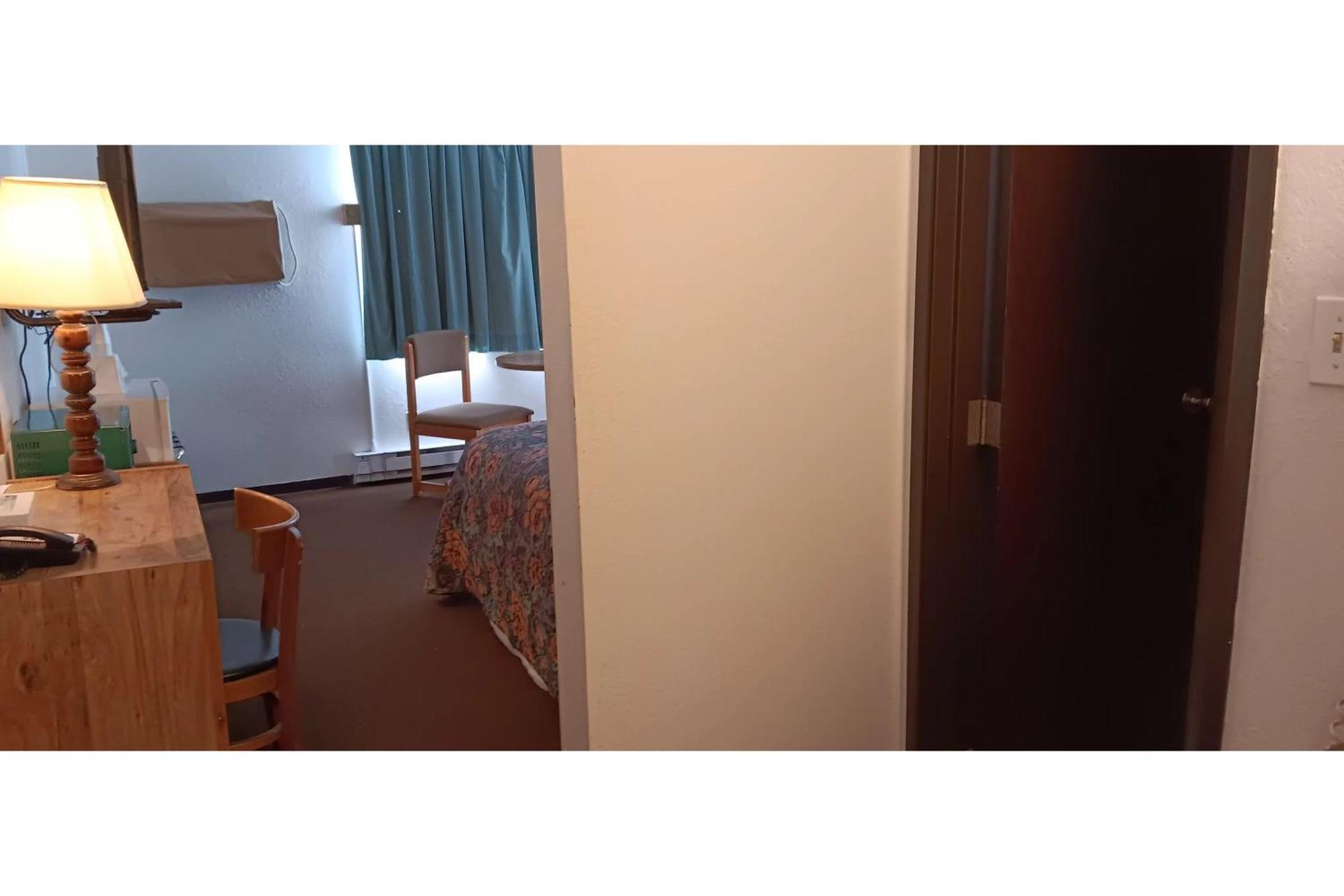 Scotwood Motel By Oyo Washburn Nd Esterno foto