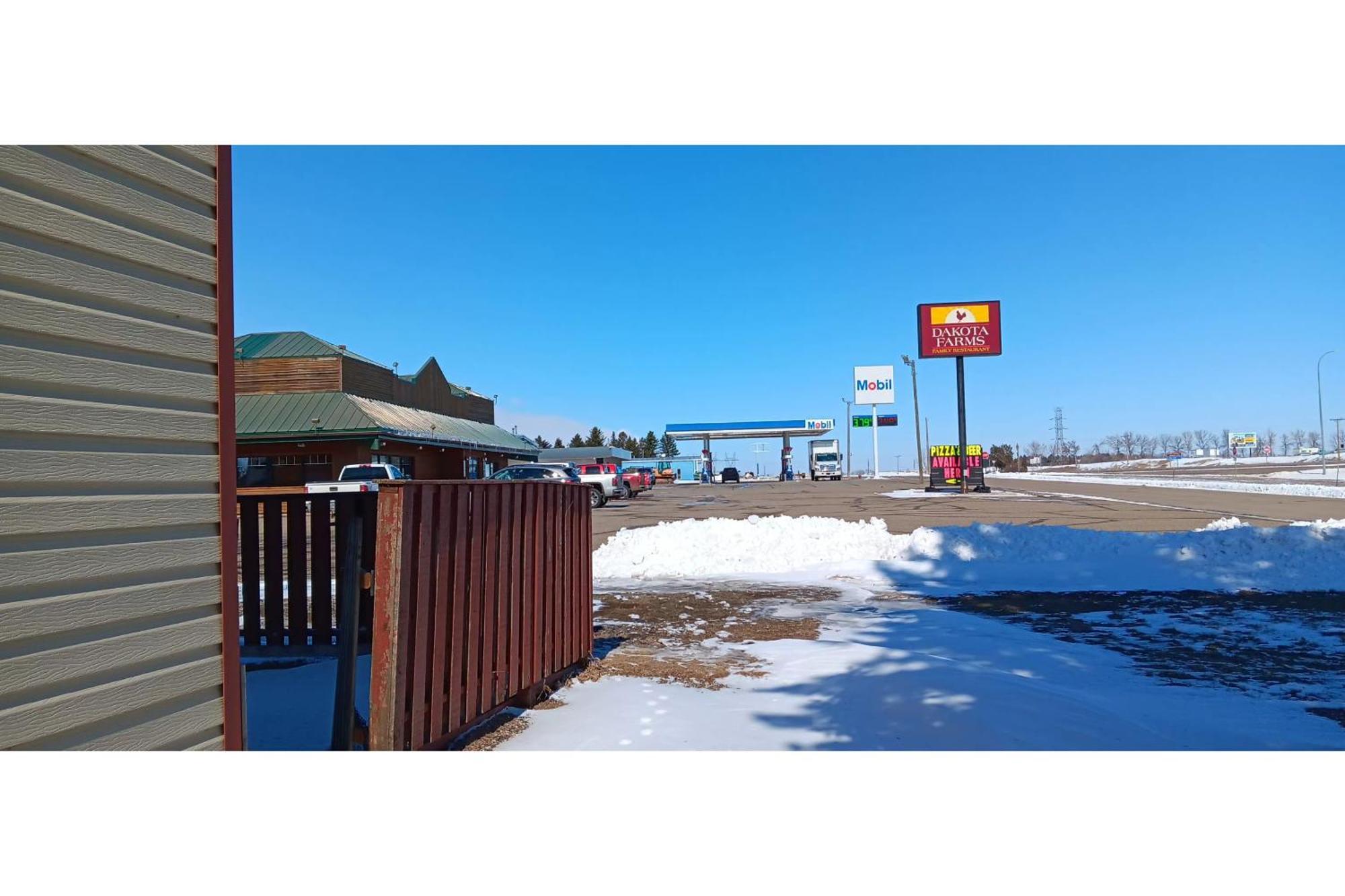 Scotwood Motel By Oyo Washburn Nd Esterno foto